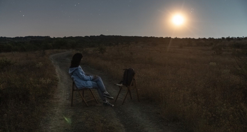 «Звездонавты» запечатлели падающие звезды, Млечный путь и хвост кометы под Новороссийском