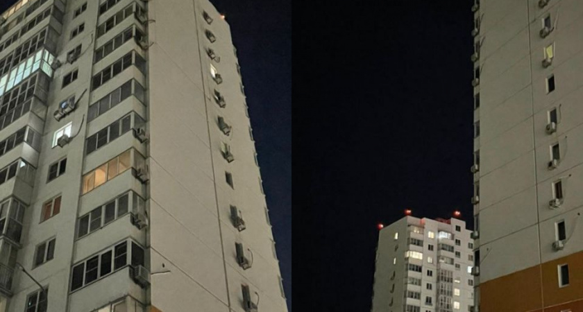 «Дома без воды»: управляющая компания сняла позорный плакат с фасада многоэтажки в Южном районе города