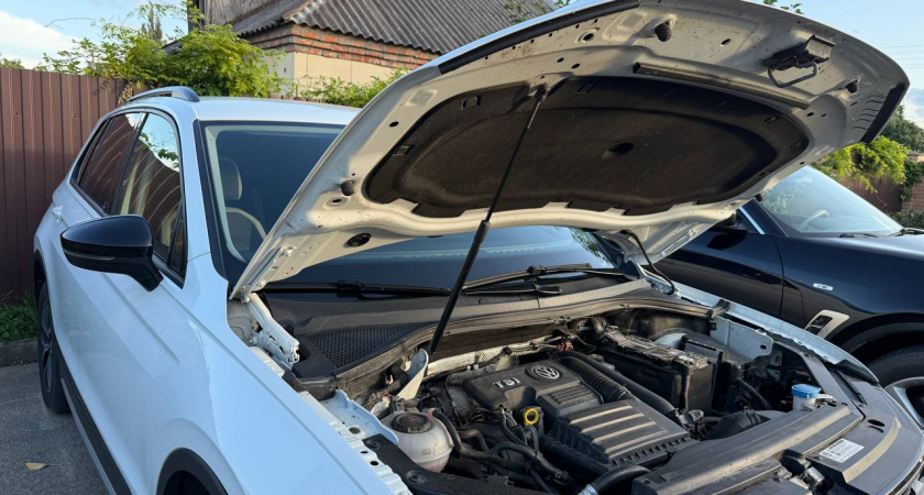 Не меняйте масло раз в 10000 , если не хотите "ушатать" мотор - объясняет опытный инженер