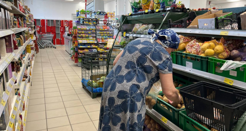 Подруга, работающая в «Пятерочке» рассказала, в чем хитрость акций, скидок и какие продукты не стоит брать, даже если даром отдают