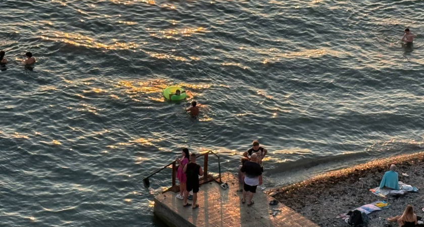 В Новороссийске морская вода безопасна для отдыхающих