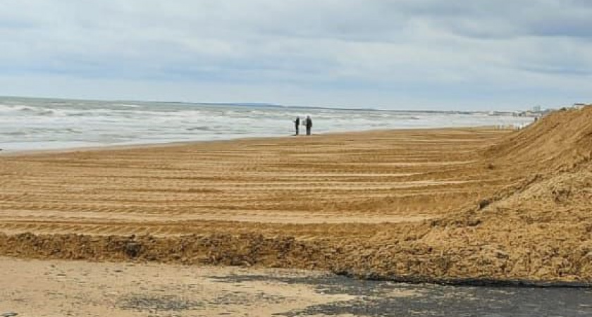 Мазут с затонувших танкеров продолжает загрязнять Черное море