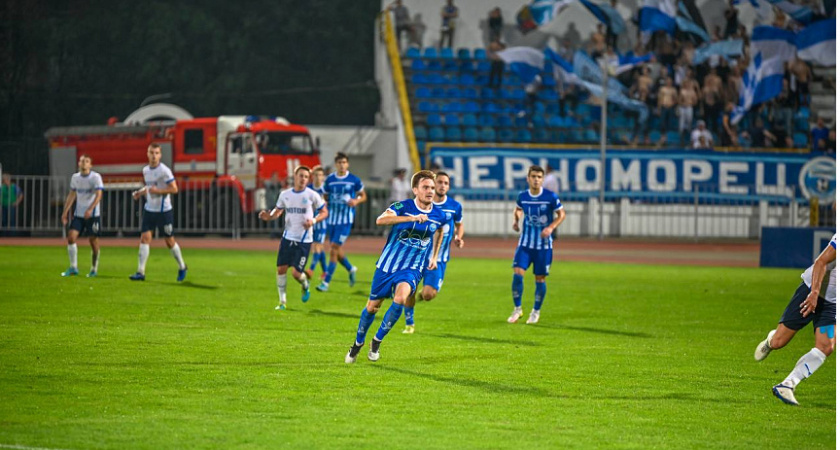 Оглушительная победа! «Черноморец» разгромил «Чайку» в матче 10-го тура Первой лиги