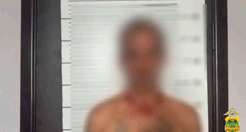 В Геленджике рецидивист с ножом ограбил пожилую туристку у собора