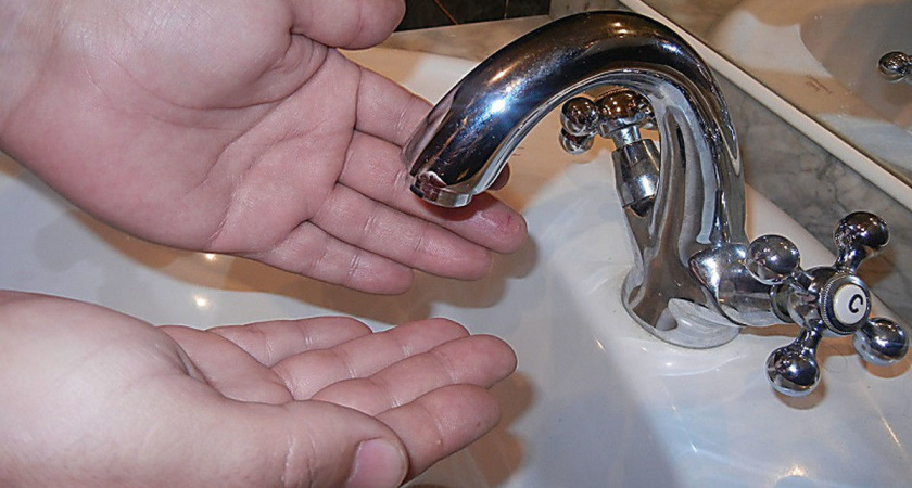 Делаем запасы! Новороссийцам сократят подачу воды до четырех часов в сутки 