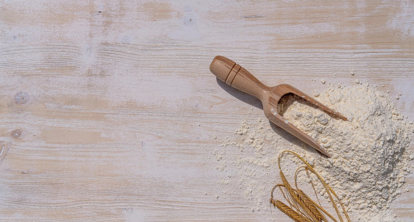 Одна сплошная белая пыль : эксперты Роскачестсва назвали марки популярной муки, которая не прошла проверку - такую не берите даже по акции