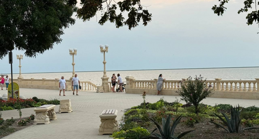 Купаться можно до ноября: вот почему туристы постоянно выбирают осенью этот регион