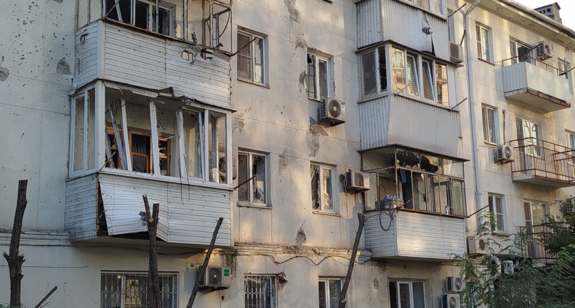 Юный герой! Студент вынес на руках 96-летнюю старушку из горящего дома во время атаки беспилотников на Новороссийск