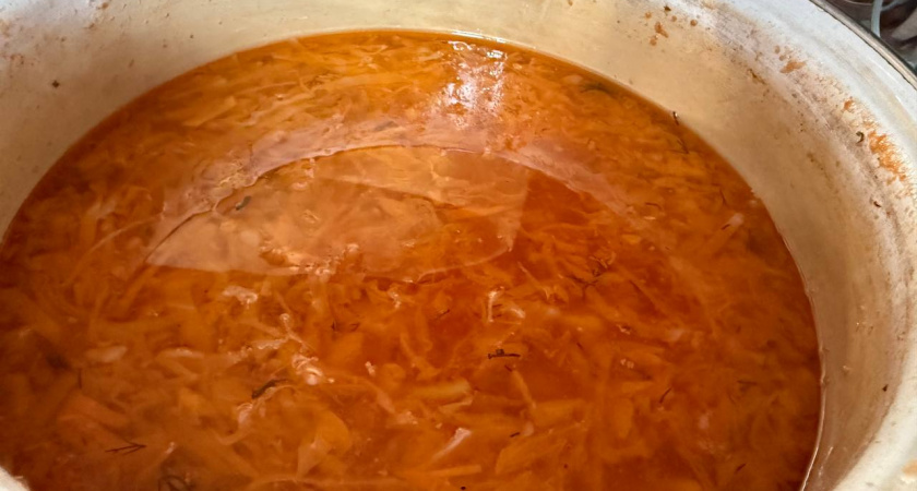 Почему у одних хозяек борщ получается рубиновым и аппетитным, а у других — серым и невзрачным месивом