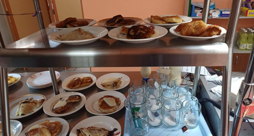 Сейчас всех воротит, а в СССР считалось деликатесом: 7 советских блюд, от которых современным людям становится неприятно