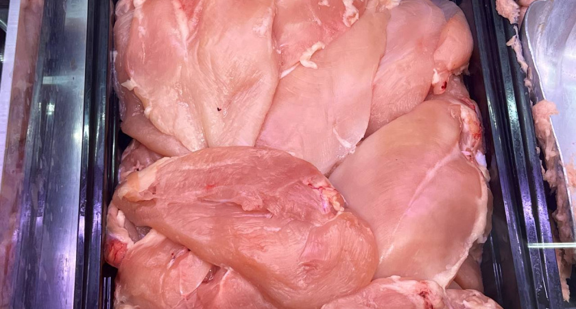 Птицевод рассказал, почему он никогда не ест домашних кур, а покупает в магазине