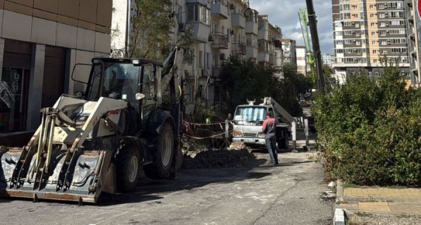 Дом на Шевченко, пострадавший при атаке дронов на Новороссийск, превратился в аквариум: подрядчик обещает помочь с восстановлением квартир