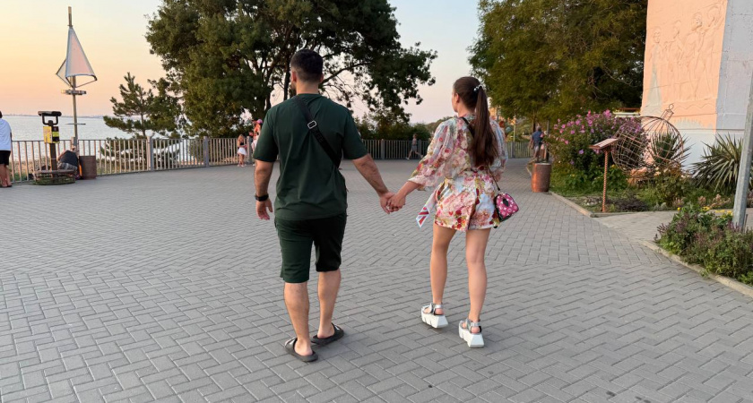 Мужчин от такого воротит: эта женская процедура сразу же выдает низкий интеллект и превращает в "колхозницу"