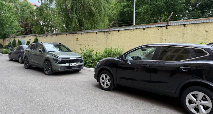 Верховный Суд поставил жирную точку в вопросе: кому на самом деле принадлежат дворовые парковочные места?