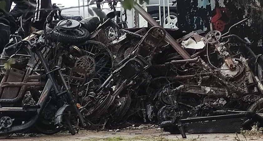 В Новороссийске появилась братская могила электросамокатов