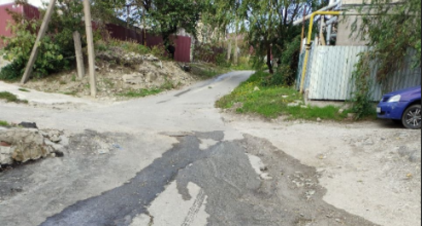 «После их ремонта мы остались с тонкой струечкой»: жители Восточного района Новороссийска почти две недели не видят воду