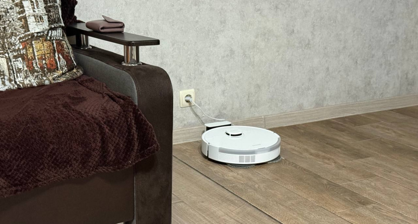 Линолеум блестит как новый: использую 1 простое средство — чистит в разы круче раскрученных