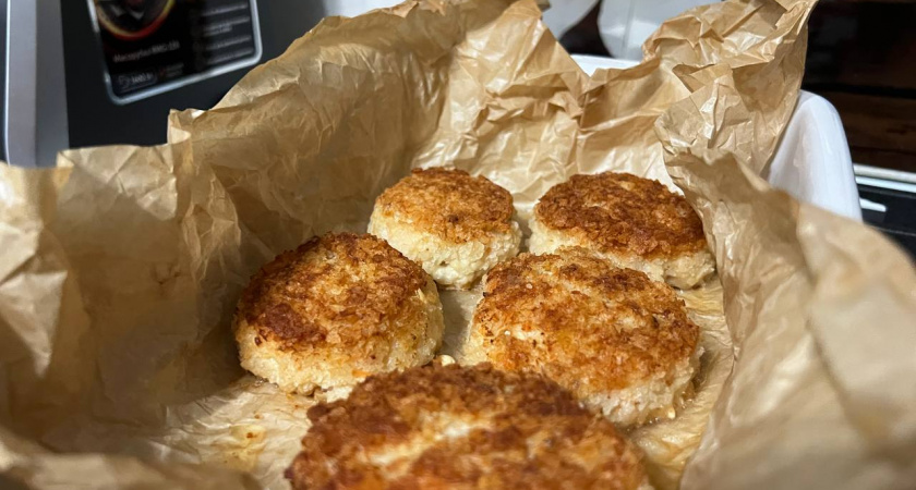 Жарю овощные котлеты из кабачков и картофеля: одна только польза и сочный вкус - мясные остаются, овощные "разлетаются"