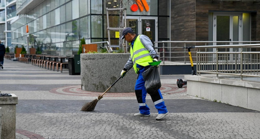 В Новороссийске повысят зарплаты работникам бюджетной сферы: первые в очереди - коммунальщики и дорожники