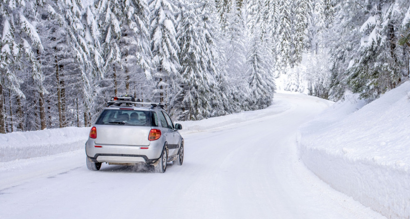 Когда пора менять резину на зимнюю и чем опасны дешевые шины? Советы опытного автоэксперта