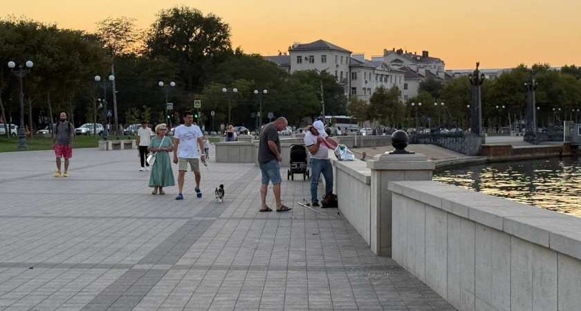 С начала осени Новороссийск посетили около 325 тысяч туристов
