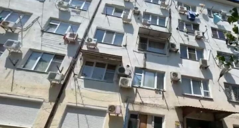 «Крысы, плесень и грибок»: прокуратура проверила обращение новороссийцев по поводу аварийного состояния общежития на проспекте Дзержинского 