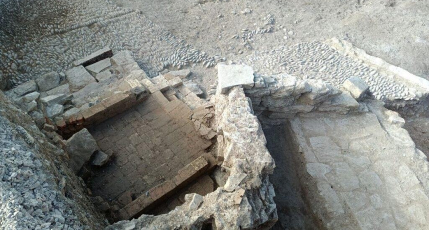 На раскопках турецкой крепости Суджук-кале в Новороссийске нашли башню: но ее могут снести 