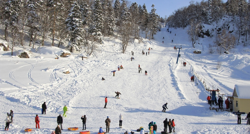 Куда новороссийцам ехать за снегом этой зимой: ближайшие локации с великолепной природой  