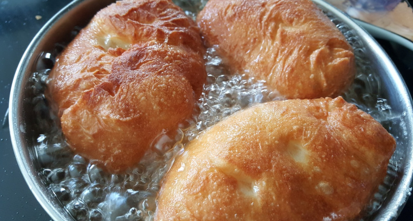 Секрет беляшей с хрустящей юбочкой, который скрывают татарские бабушки: тайный ингредиент для сочности лежит у вас на кухне