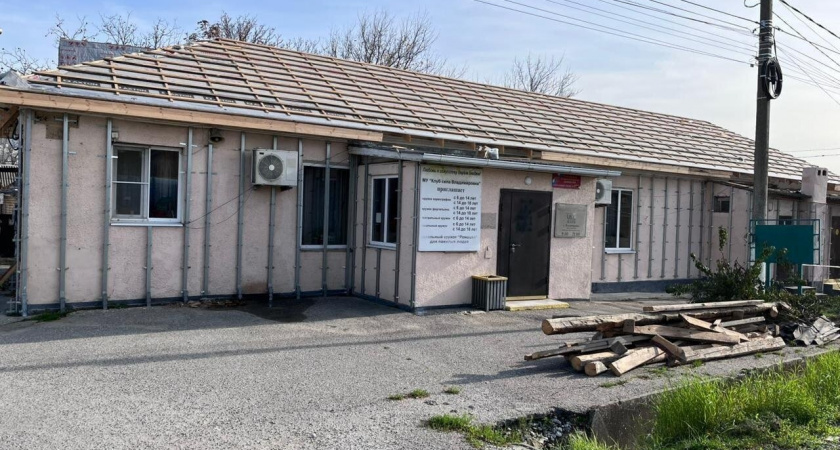 В пригороде Новороссийска начали ремонт сельского клуба