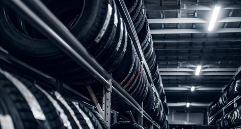 С 1 декабря в России ужесточают проверки зимней резины и не только: опубликован список  