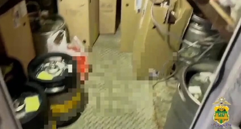 В Новороссийске полицейские изъяли 300 литров пенного у торговца, нарушившего закон