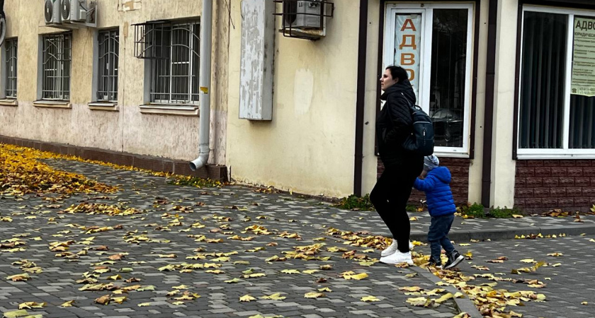 Родителям запретили терпеть эти 7 вещей от взрослых детей: психолог объяснила, где проходит граница любви