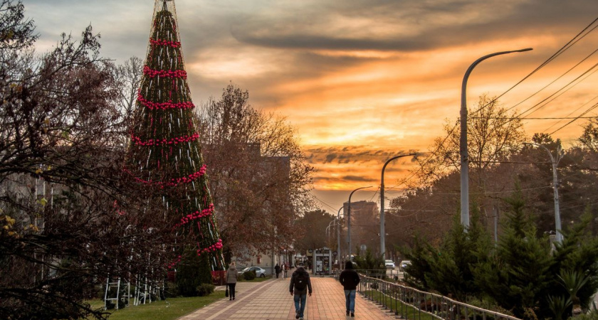 Новороссийск и Краснодар стали самыми доступными направлениями для новогоднего отдыха на Кубани