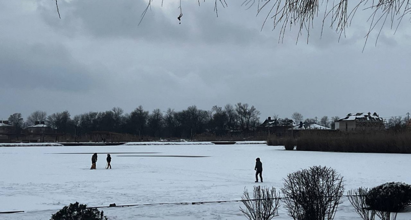 Провожу ваткой по подошве - и никогда не скольжу даже на ледяном спуске: хватит на всю зиму