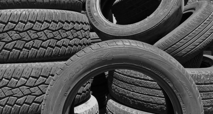 Такое давление обязательно нужно поддерживать в шинах зимой: сцепление с дорогой заметно лучше  