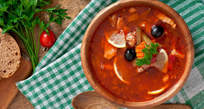 Готовим легендарную советскую солянку – уникальный рецепт того самого супа из детства