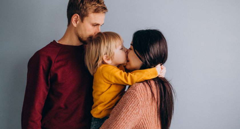 Почему одни дети уважают родителей, а другие – нет: эксперты рассказали, что дело тут вовсе не в воспитании