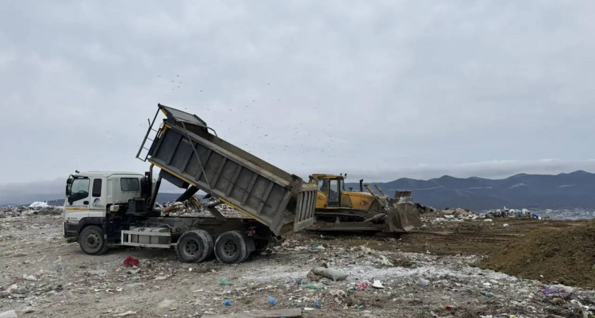 Площадь возгорания на полигоне, расположенном на горе Щелба, составляет 220 квадратных метров