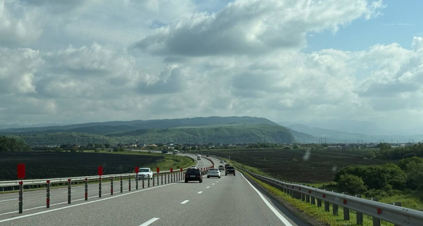 Какие документы точно не имеет право требовать инспектор ГИБДД, хотя он часто их просит