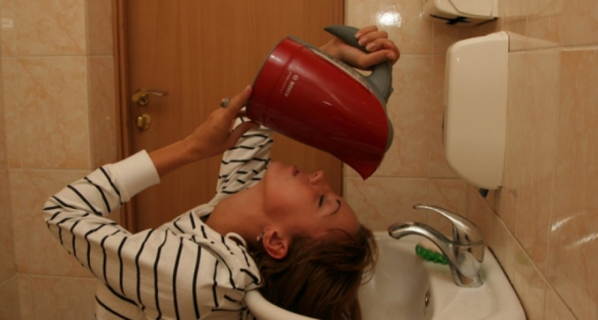 Очередная поломка на водоводе: жители Приморского района Новороссийска остались без утренней подачи воды