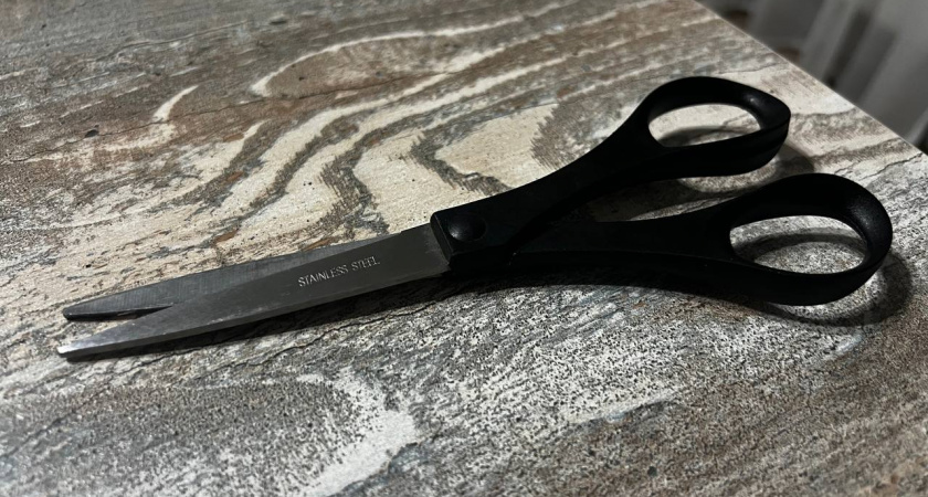 Ножницы становятся острее скальпеля хирурга: если затупились, всегда делаю так - 2 легких метода заточки  