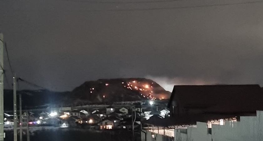 Год – новый, проблемы – старые: мусорная свалка под Новороссийском «горит, как новогодняя елка»