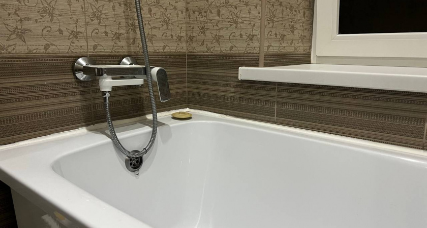 Всего 1 ложка на губку – и ванна стала белее чем снег: от желтизны и ржавчины не осталось и следа – светится в темноте