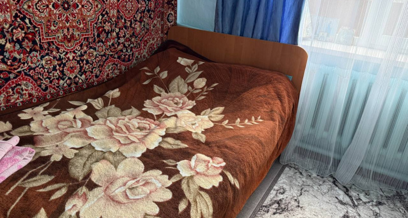 Дивану 30 лет, а он фору даст новым: чищу обивку бабушкиным способом - проще некуда 