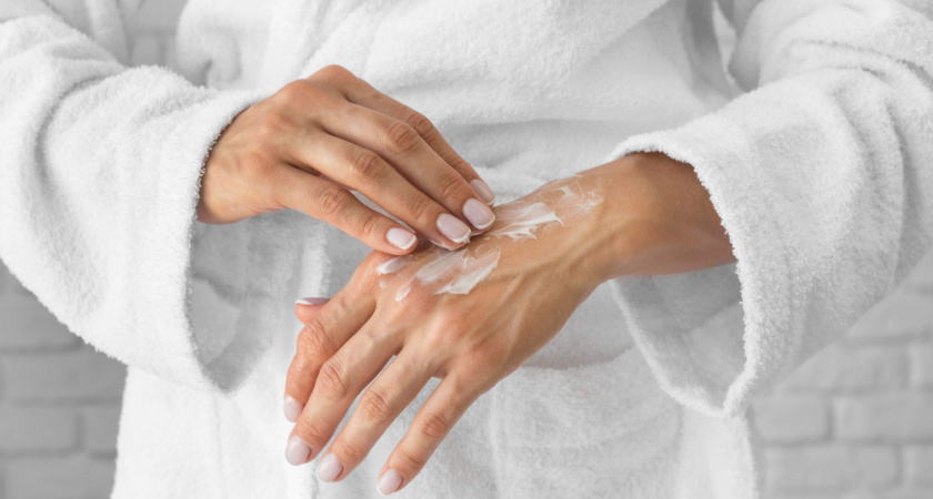 Зимняя SOS-маска для рук: шелушения не увидите уже после второй процедуры с моим секретным аптечным миксом  