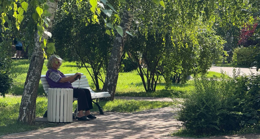 Почему в старости от людей нужно держаться подальше: запомните эти мудрые слова Юрия Левитанского