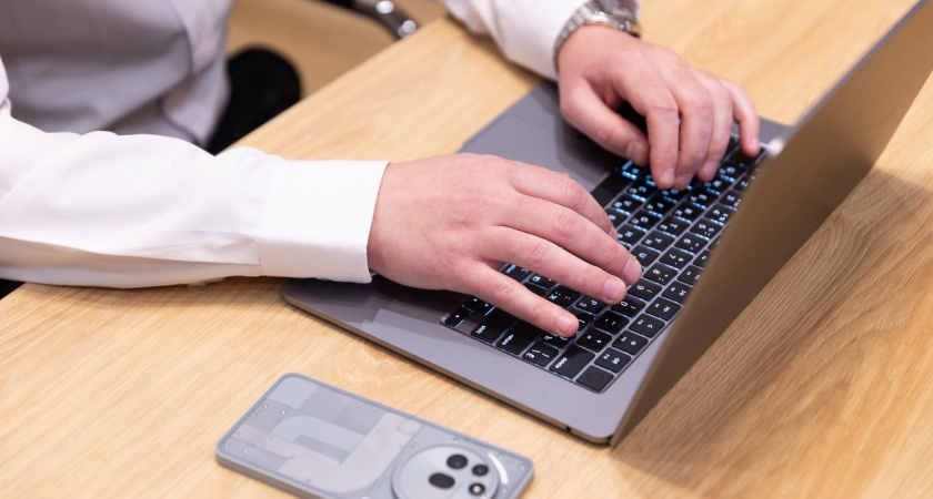 Южане стали в 3 раза чаще использовать агрегаторы нейросетей