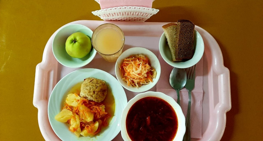 Дети военных из приграничных областей в школах Новороссийска будут питаться бесплатно 