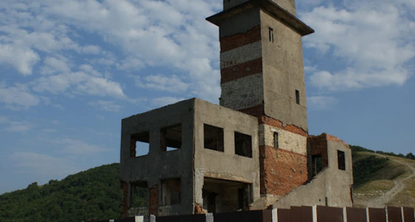 «Маленький бар со скудным меню»: старожил приоткрыл завесу тайны над самым загадочным за всю историю Новороссийска рестораном «Семь ветров»